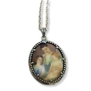 MOTHER & CHILDREN PAINTING  SILVERPLATED PENDANT & STERLING CHAIN NECKLACE